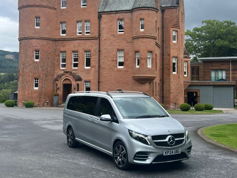 Taxi awaiting passengers at Final Castle Hotel